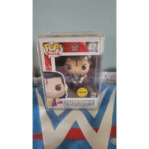 Funko Pop WWE Razor Ramon #47 Chase Limited Edition + Hard Stack Protector